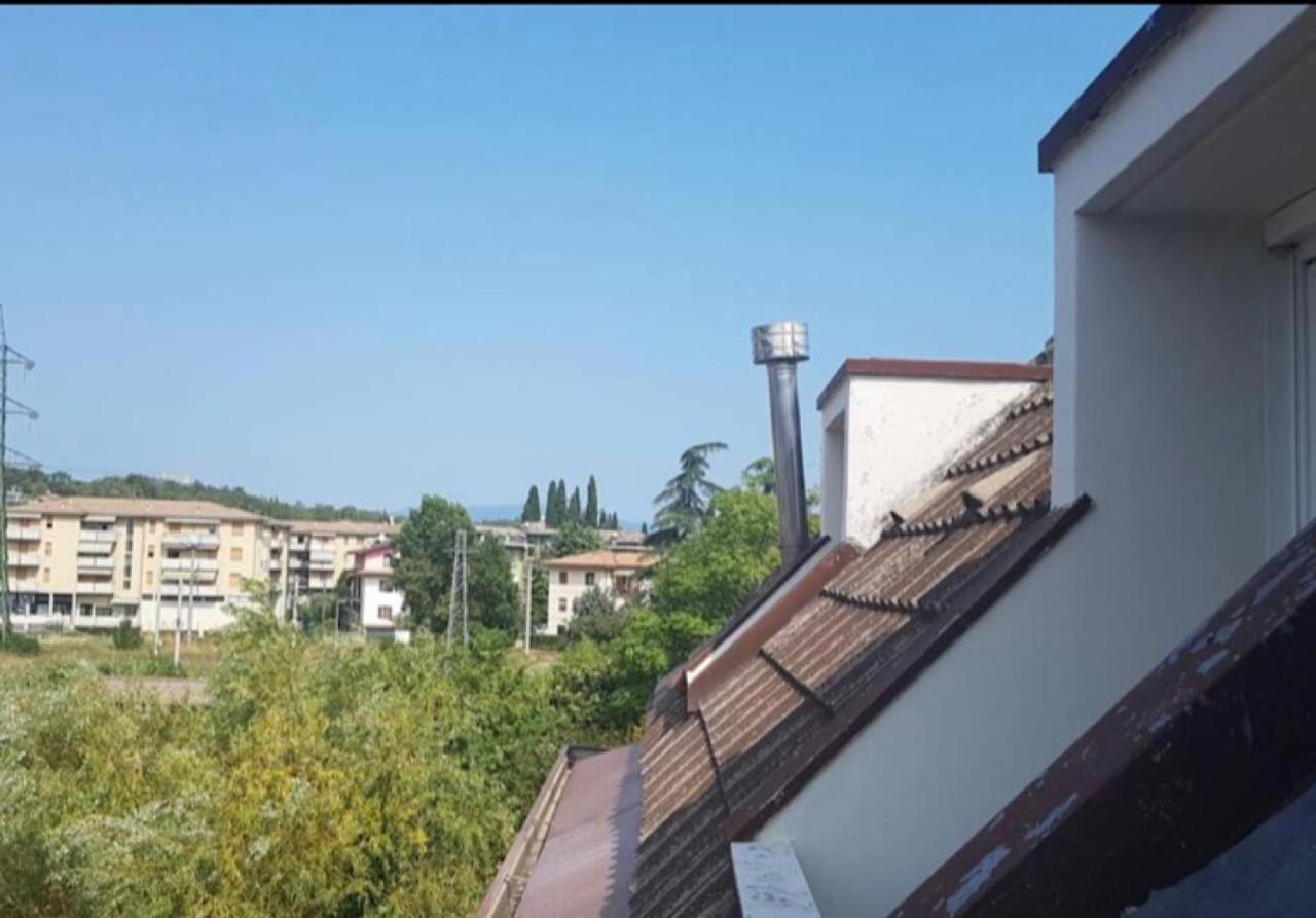 La Magnolia Apartments II Rose Desenzano del Garda Exterior photo